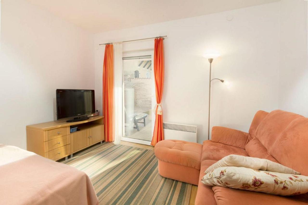 Put Maslina 7 Apartment Savudrija Exterior photo
